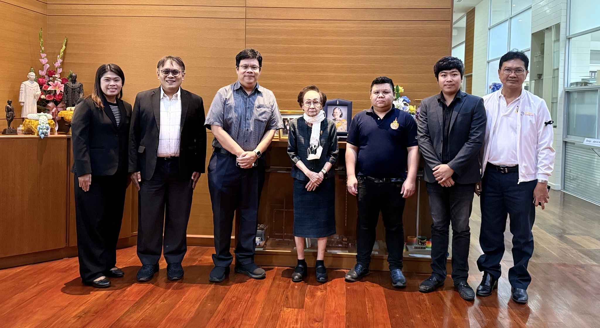 ภาพประกอบบทความเรื่องการขยายศูนย์ สอวน. คอมพิวเตอร์สู่ภาคกลางตอนบน